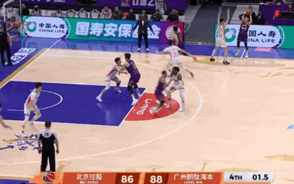 九游娱乐-绝了！CBA回避条款！禁止陈国豪大战北控队